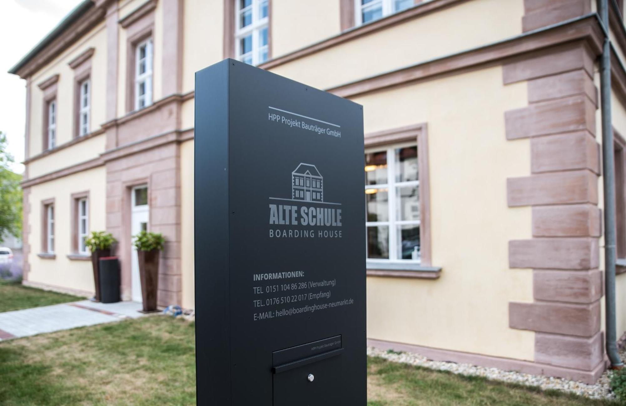 Boardinghouse Neumarkt Alte Schule 노이막트인더오버팔츠 외부 사진